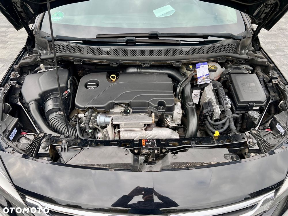Opel Astra 1.4 Turbo Active - 24