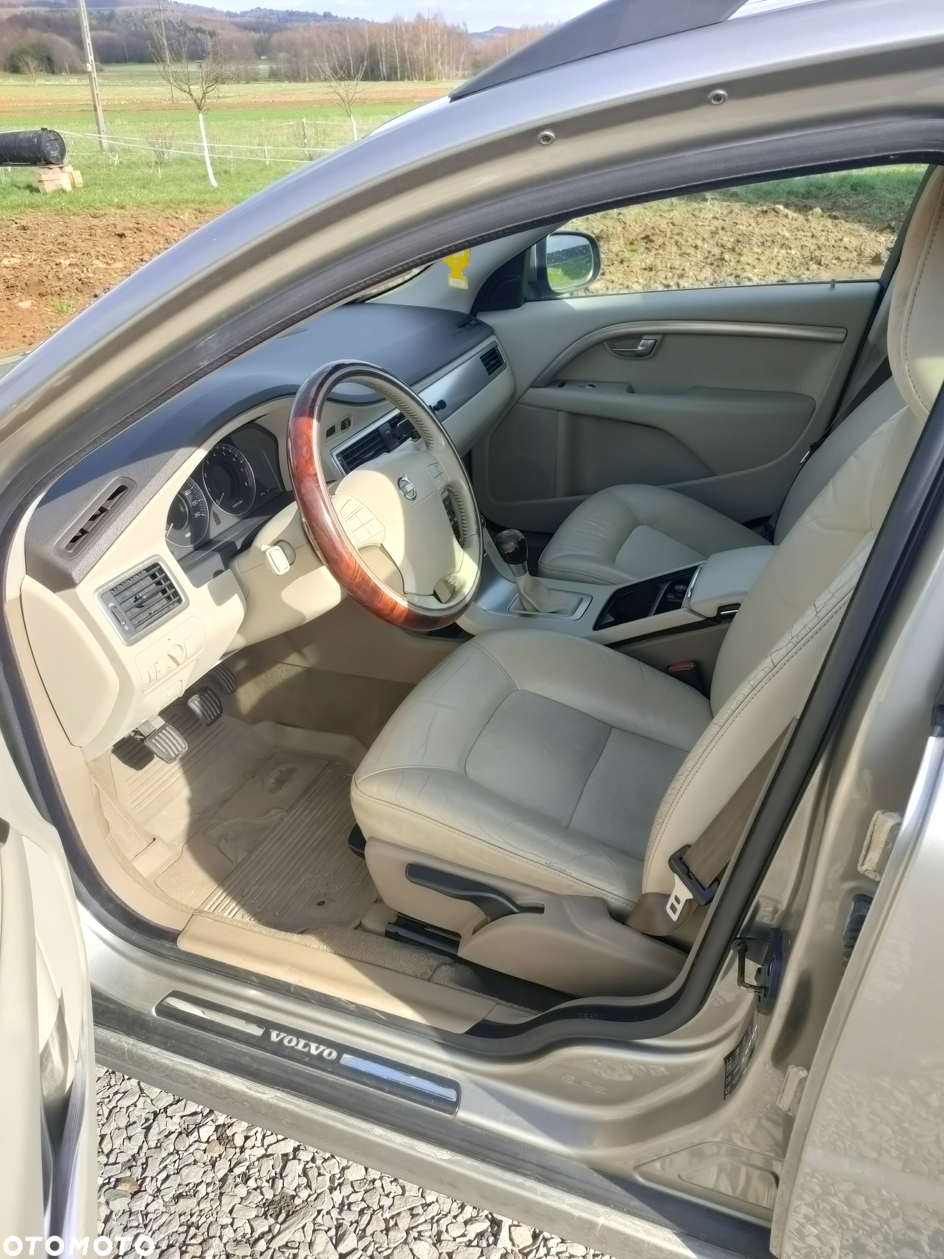 Volvo V70 2.0 Momentum - 30