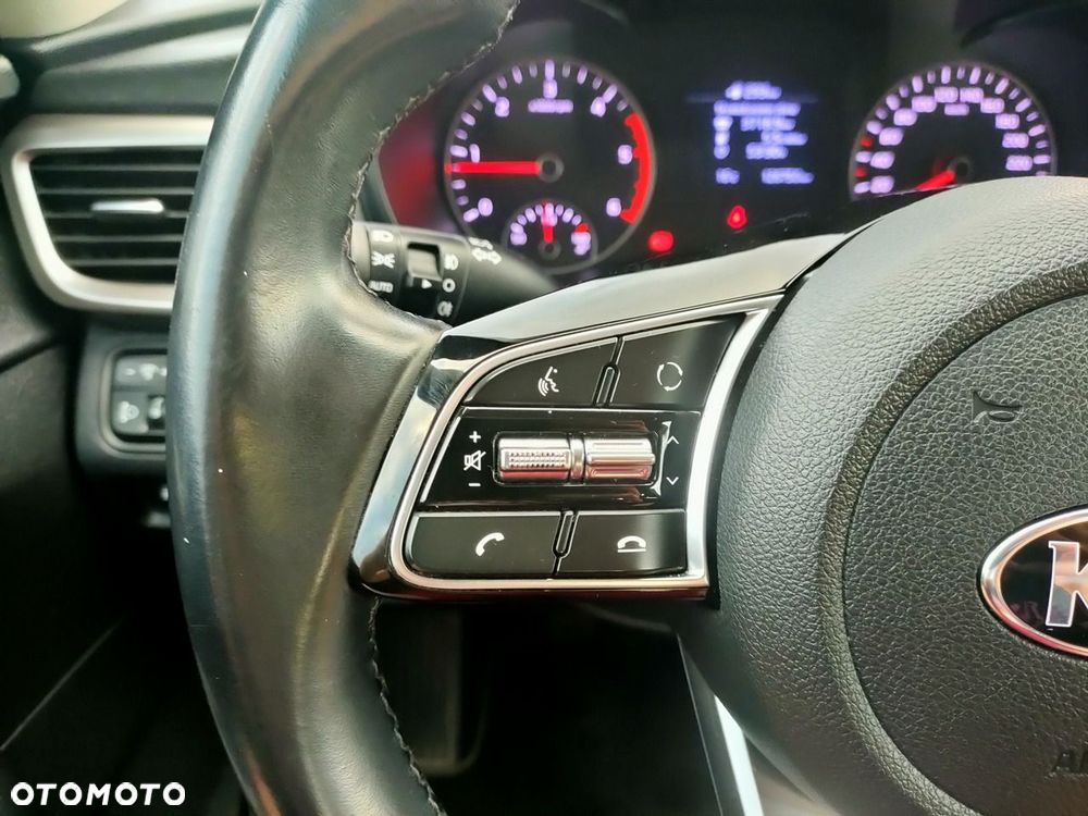 Kia Optima - 24