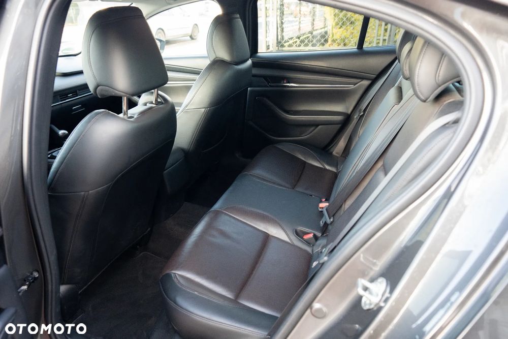 Mazda 3 SKYACTIV-X 2.0 M-Hybrid 100th Anniversary - 9