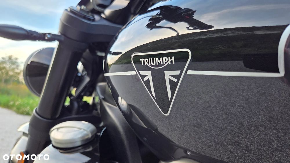 Triumph Rocket - 30