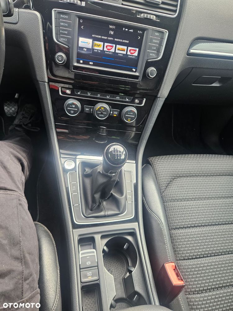 Volkswagen Golf - 8