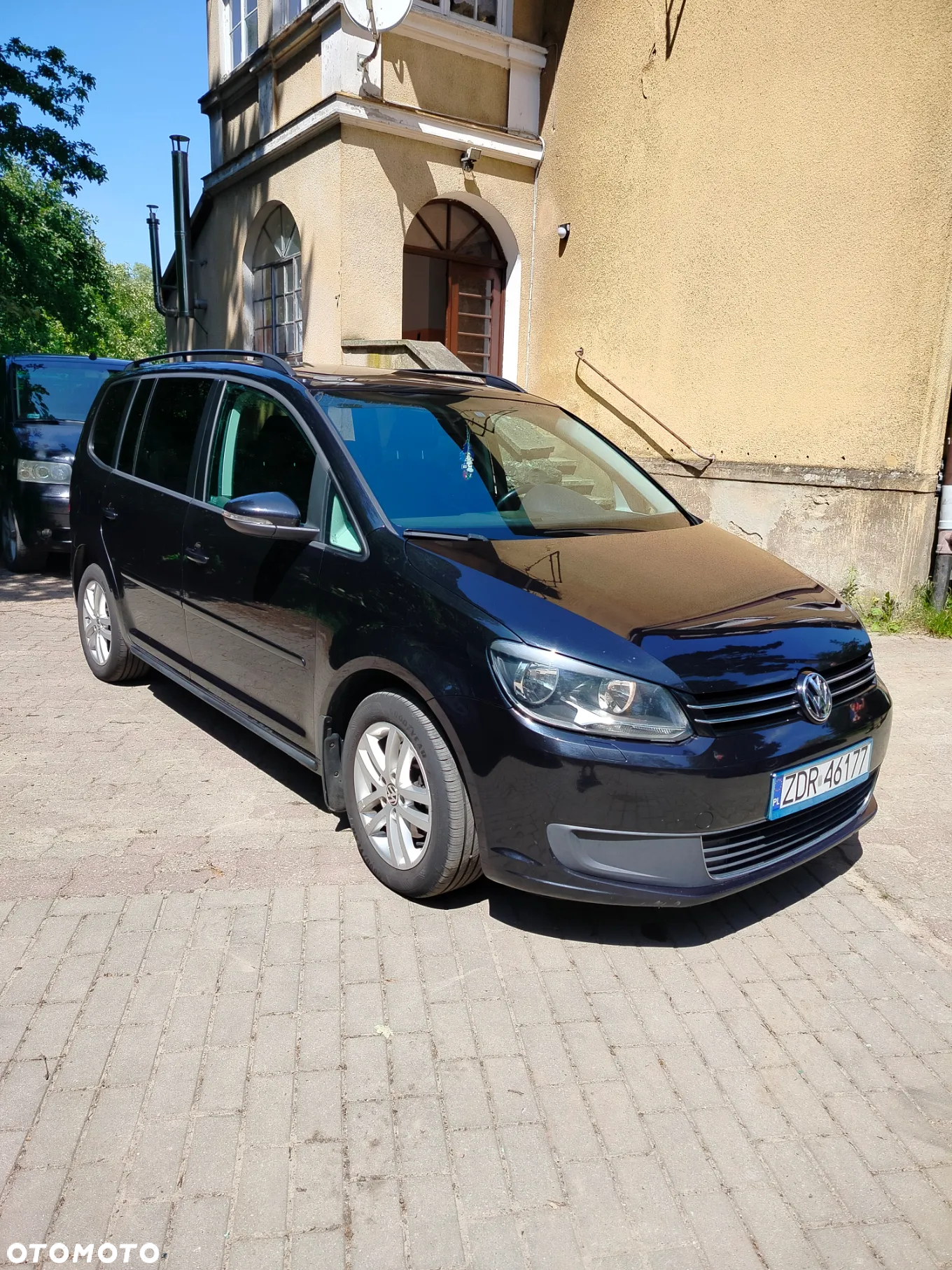 Volkswagen Touran 1.6 TDI DPF Comfortline DSG - 4