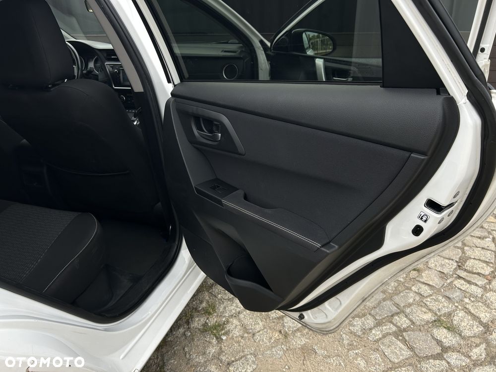 Toyota Auris - 25