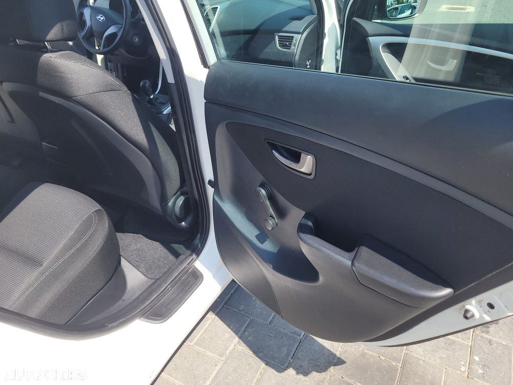 Hyundai i30 1.4 MPi Classic - 24