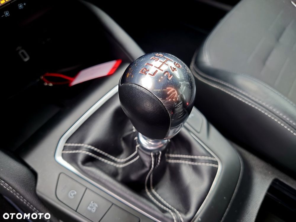 Ford Focus 2.0 EcoBlue ST - 23