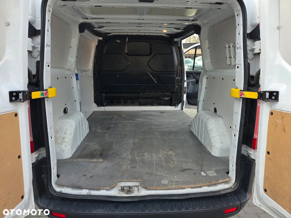 Ford Transit Custom - 12