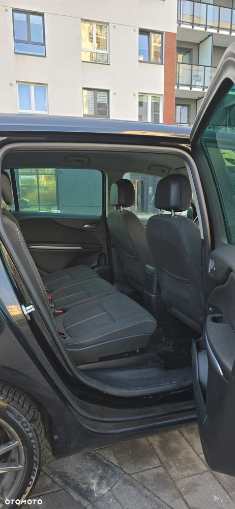 Opel Zafira - 11