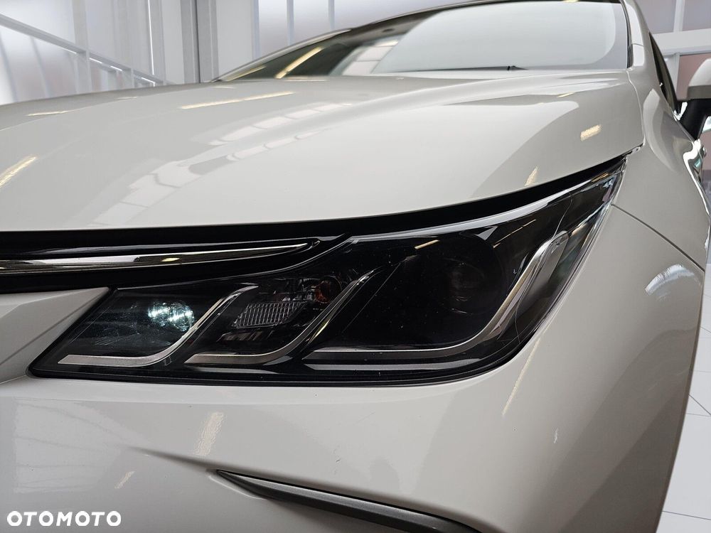 Toyota Corolla 1.8 Hybrid Comfort - 33