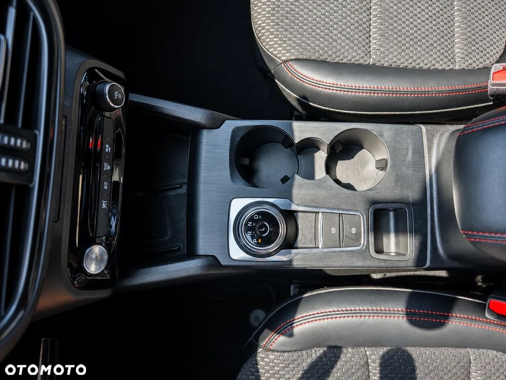 Ford Escape 2.0 EcoBoost AWD Titanium - 21