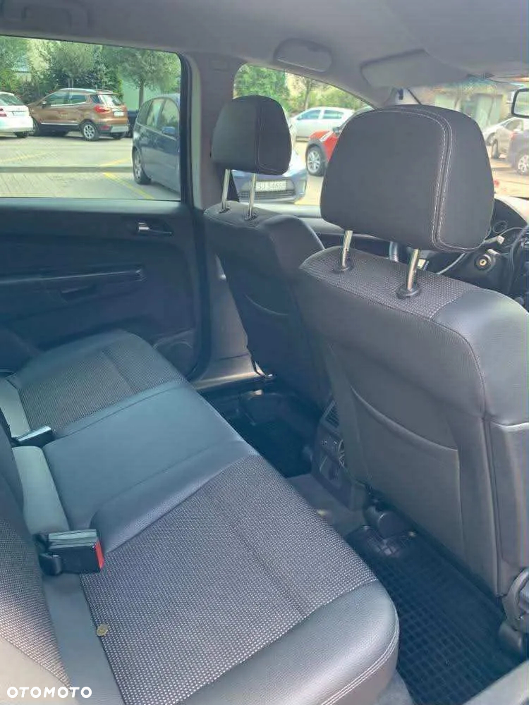 Opel Zafira - 13