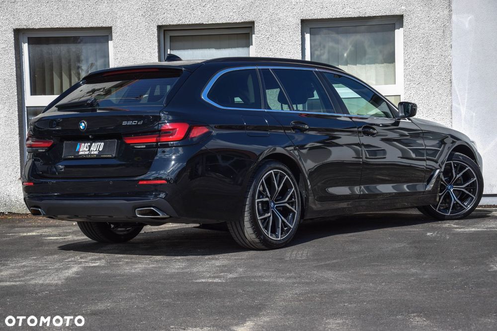 BMW Seria 5 520d Luxury Line sport - 10