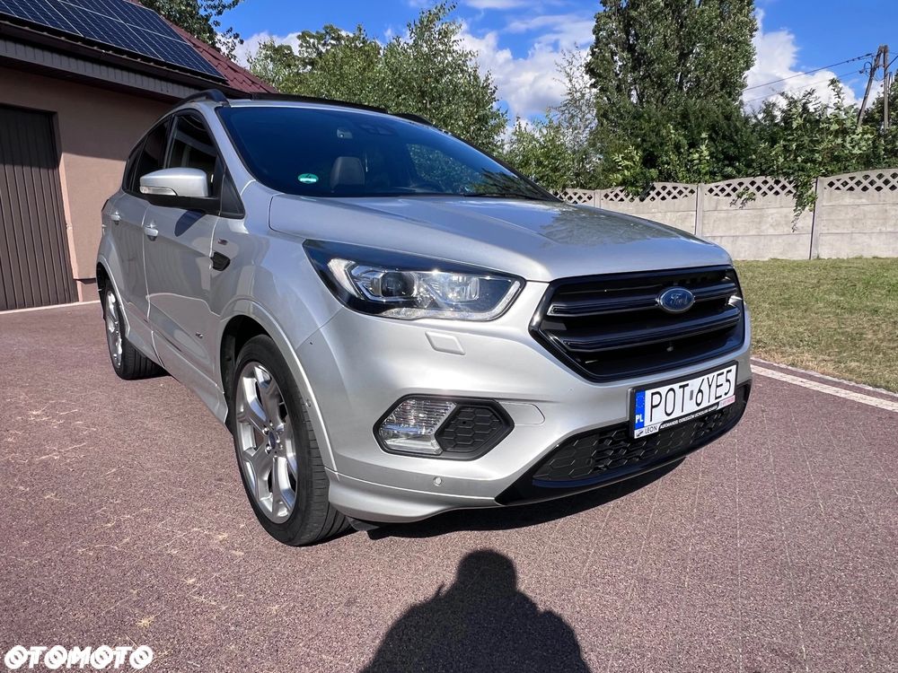 Ford Kuga 2.0 TDCi AWD ST-Line - 4