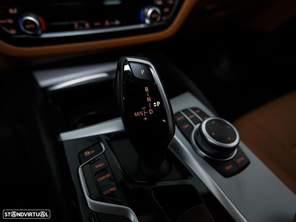 BMW 520 - 24