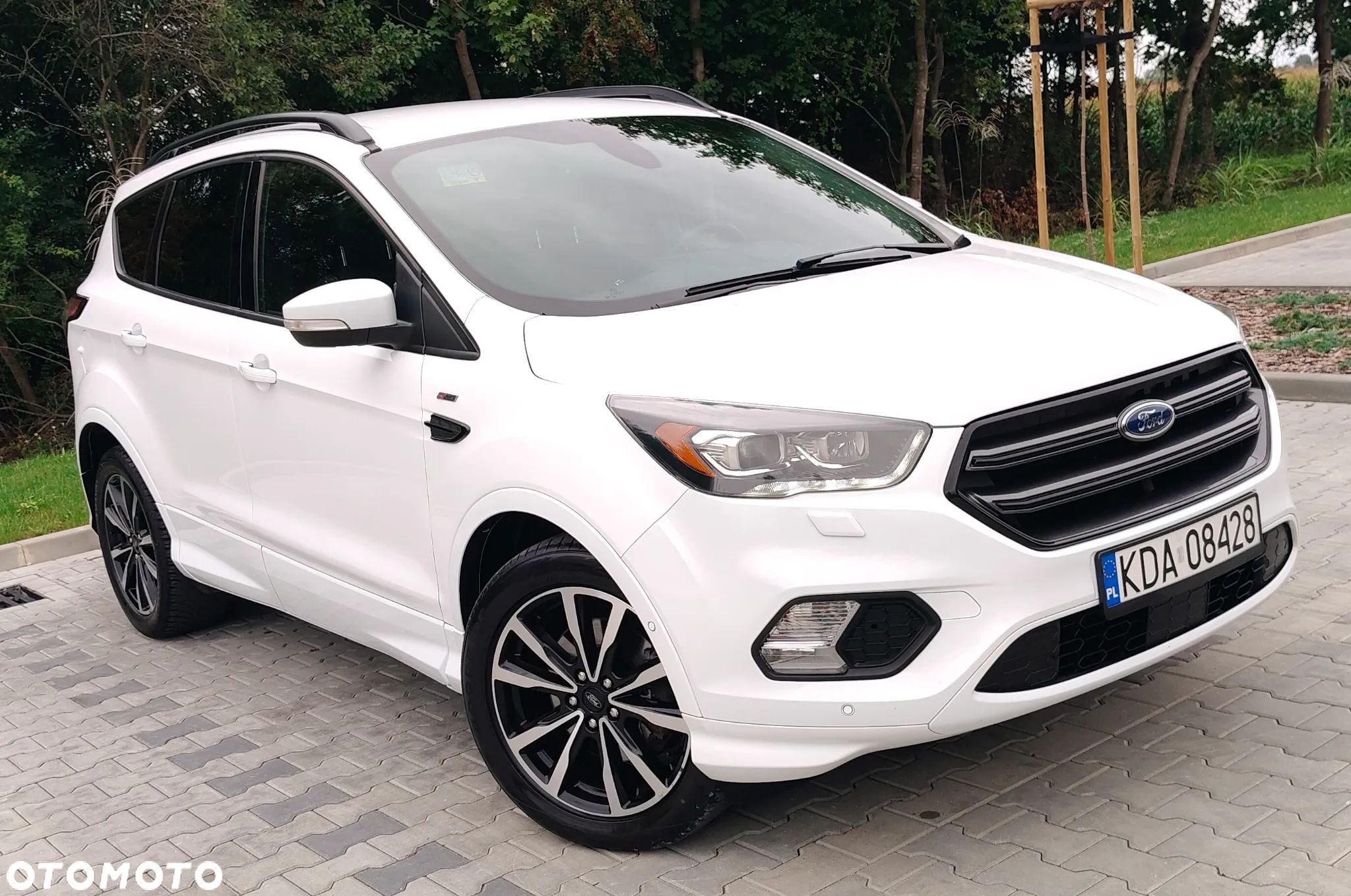 Ford Kuga 2.0 TDCi 2x4 ST-Line - 1