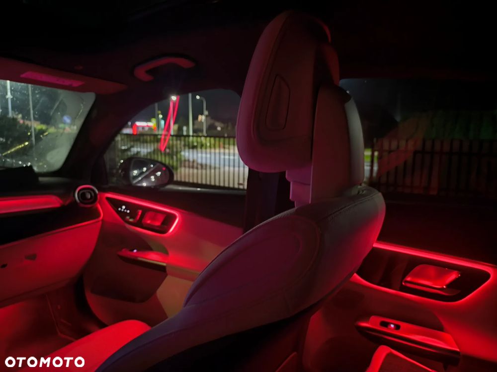 Mercedes-Benz GLC - 25
