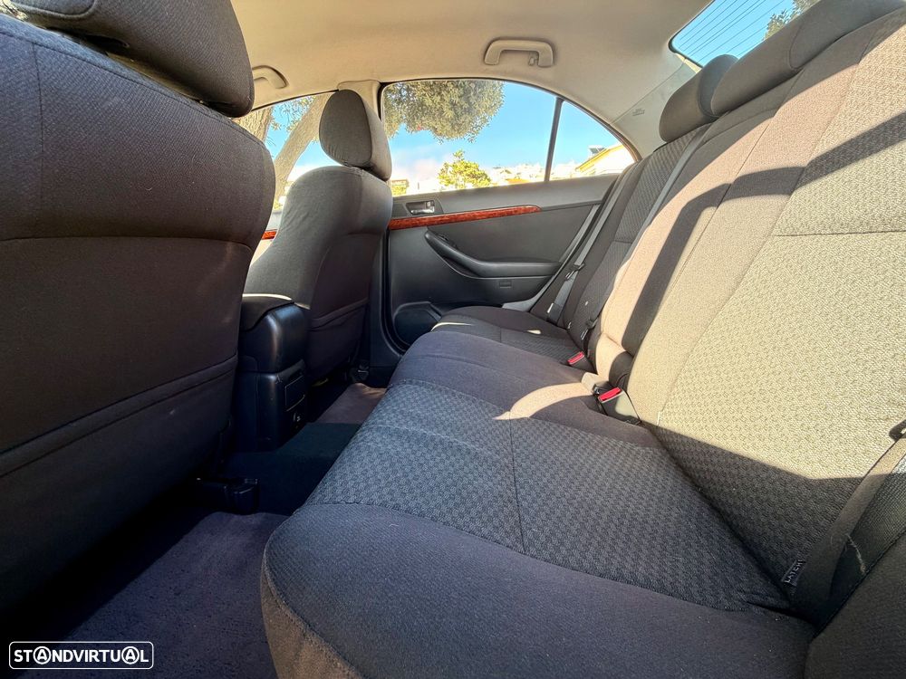 Toyota Avensis S/D 1.6 Sol EC - 17