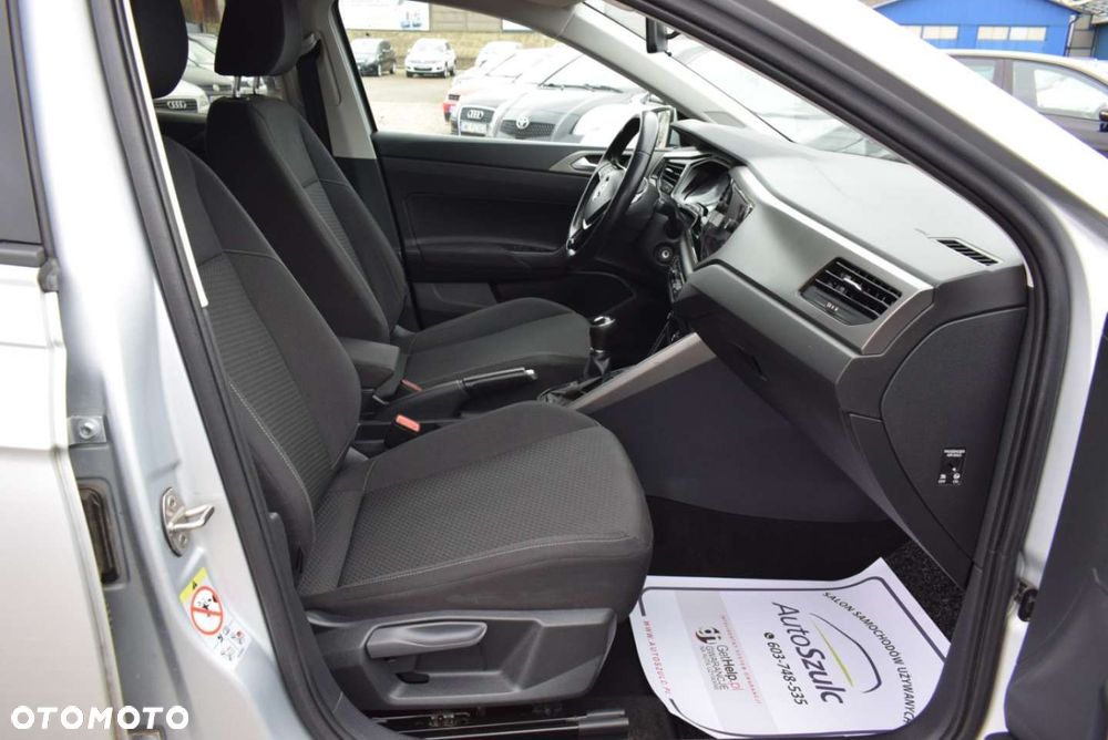 Volkswagen Polo - 22