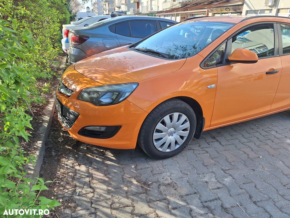 Opel Astra 1.6 CDTI ECOTEC ECOFlex Start/Stop Dynamic - 2
