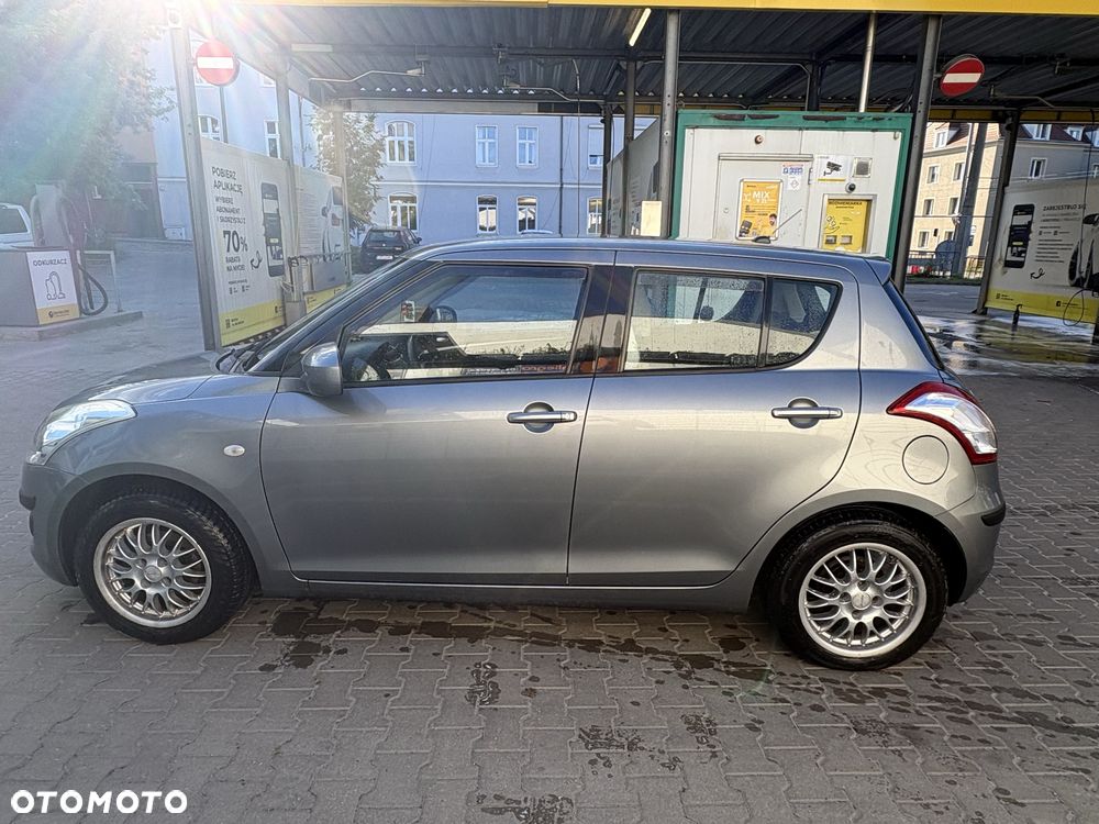 Suzuki Swift - 2