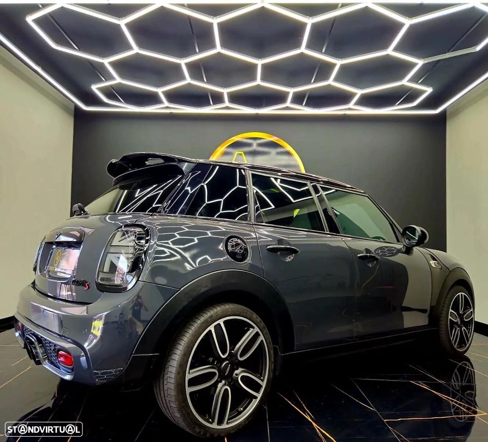 MINI 5 Portas Cooper S Aut. - 26
