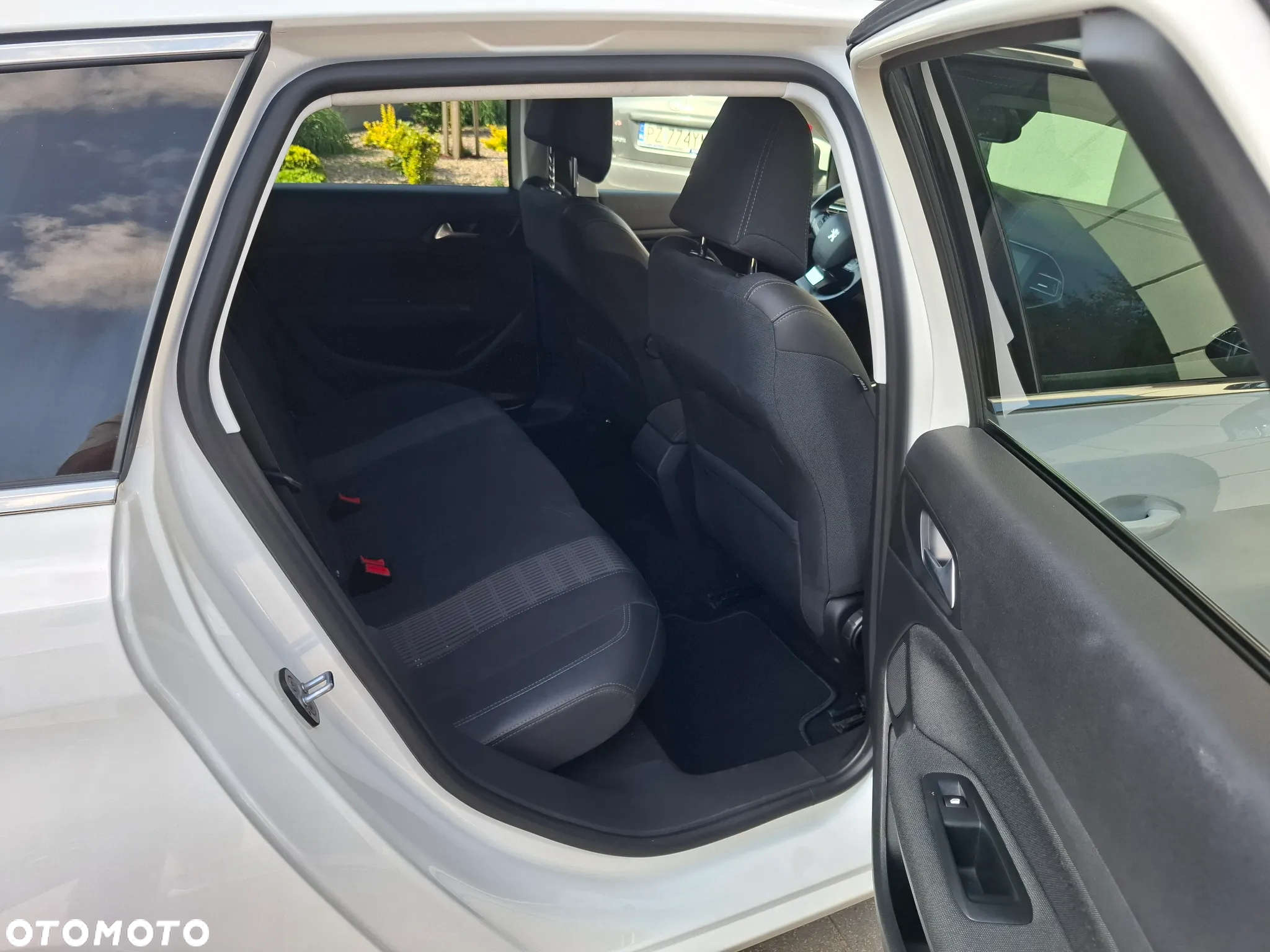 Peugeot 308 BlueHDi FAP 150 EAT6 Stop & Start Allure - 14