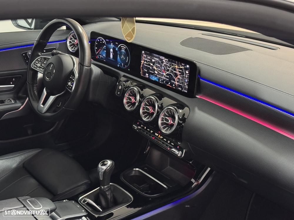 Mercedes-Benz CLA 180 d Progressive - 37