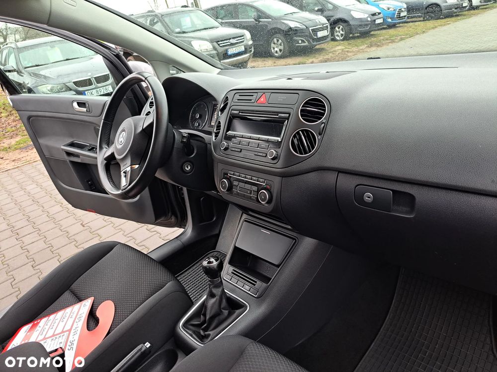 Volkswagen Golf Plus - 11