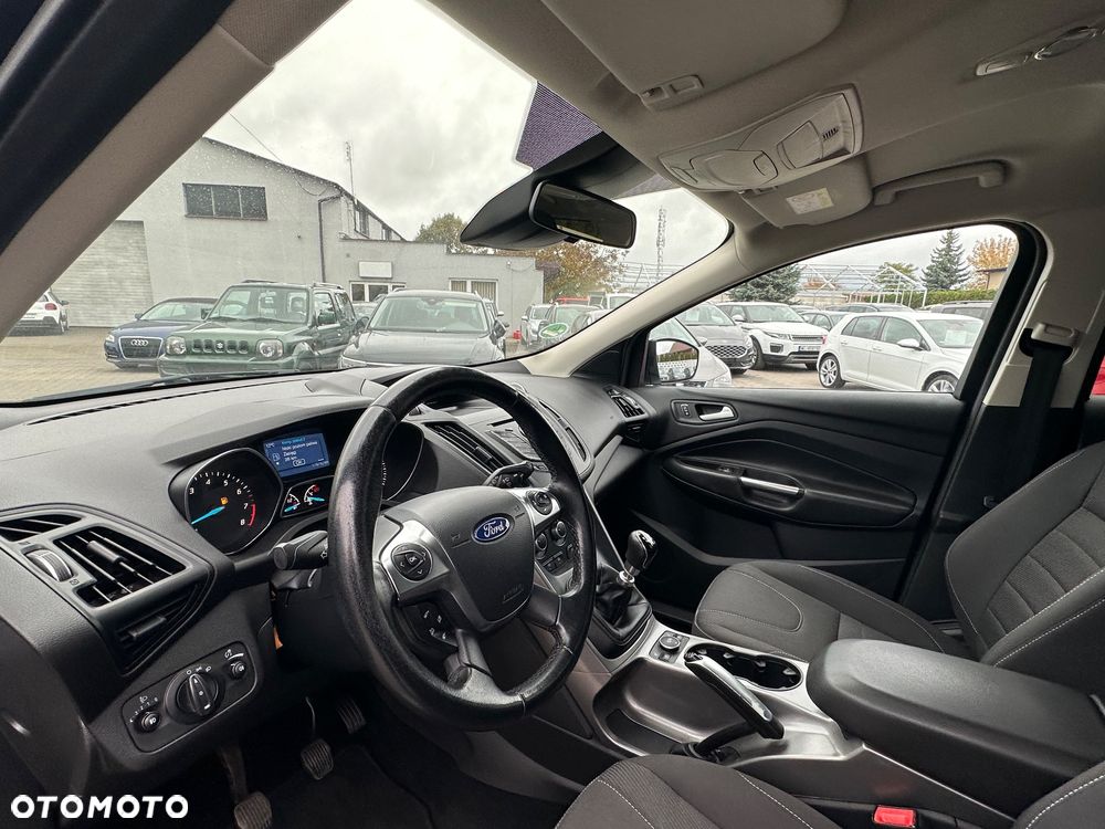 Ford Kuga 1.5 EcoBoost 2x4 Trend - 15