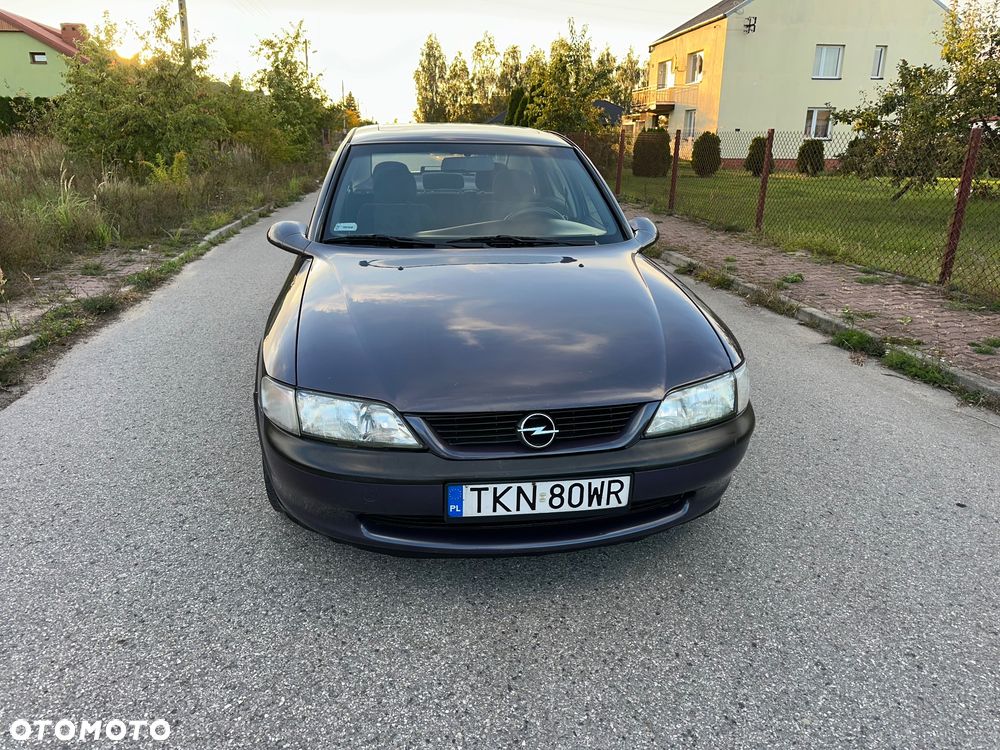 Opel Vectra - 8