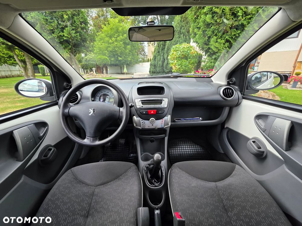 Peugeot 107 1.0 Trendy - 12