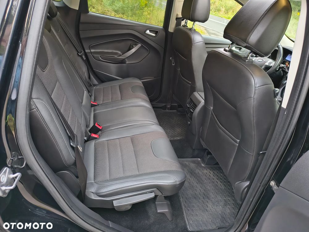 Ford Kuga 2.0 TDCi 4x4 Titanium - 15