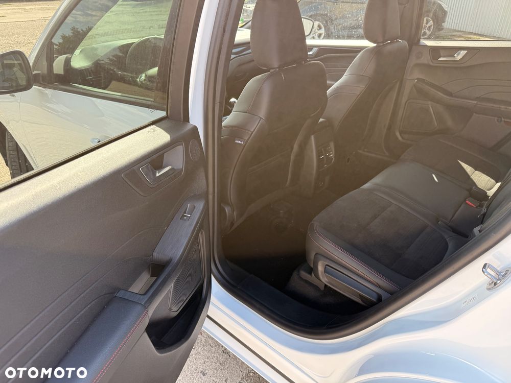 Ford Kuga 2.0 EcoBlue Hybrid ST-LINE X - 6