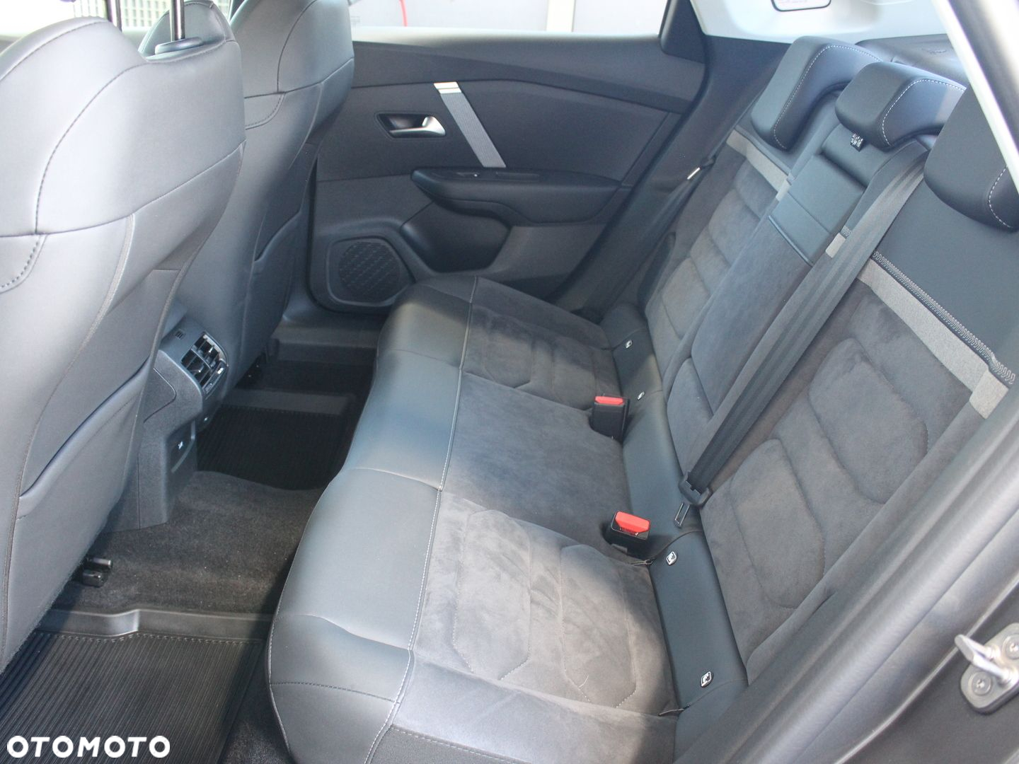 Citroën C4X - 17