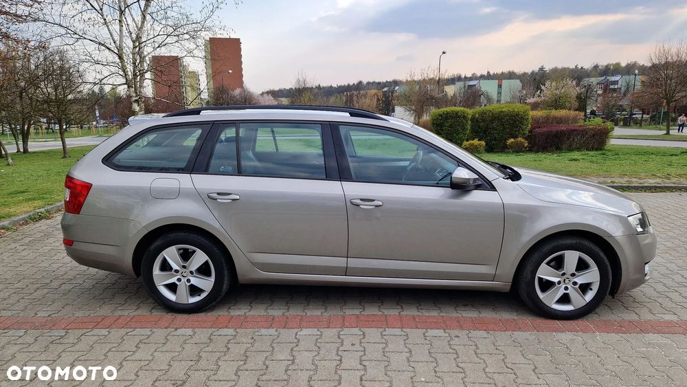 Skoda Octavia 1.6 TDI Ambition - 5