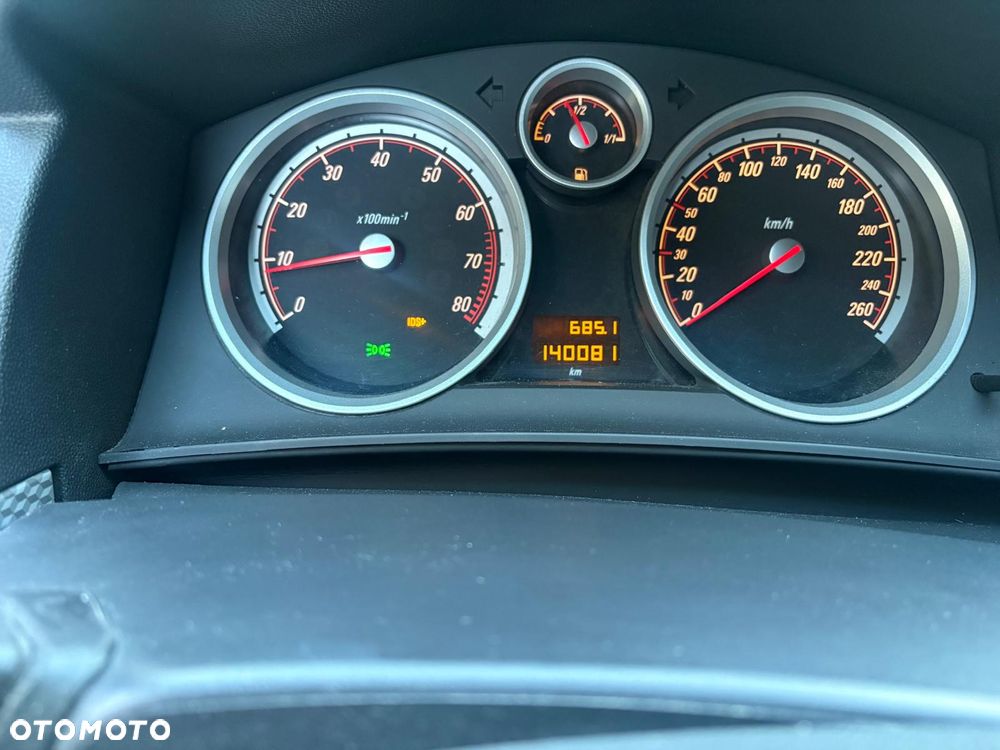 Opel Astra 2.0 Turbo Edition - 7