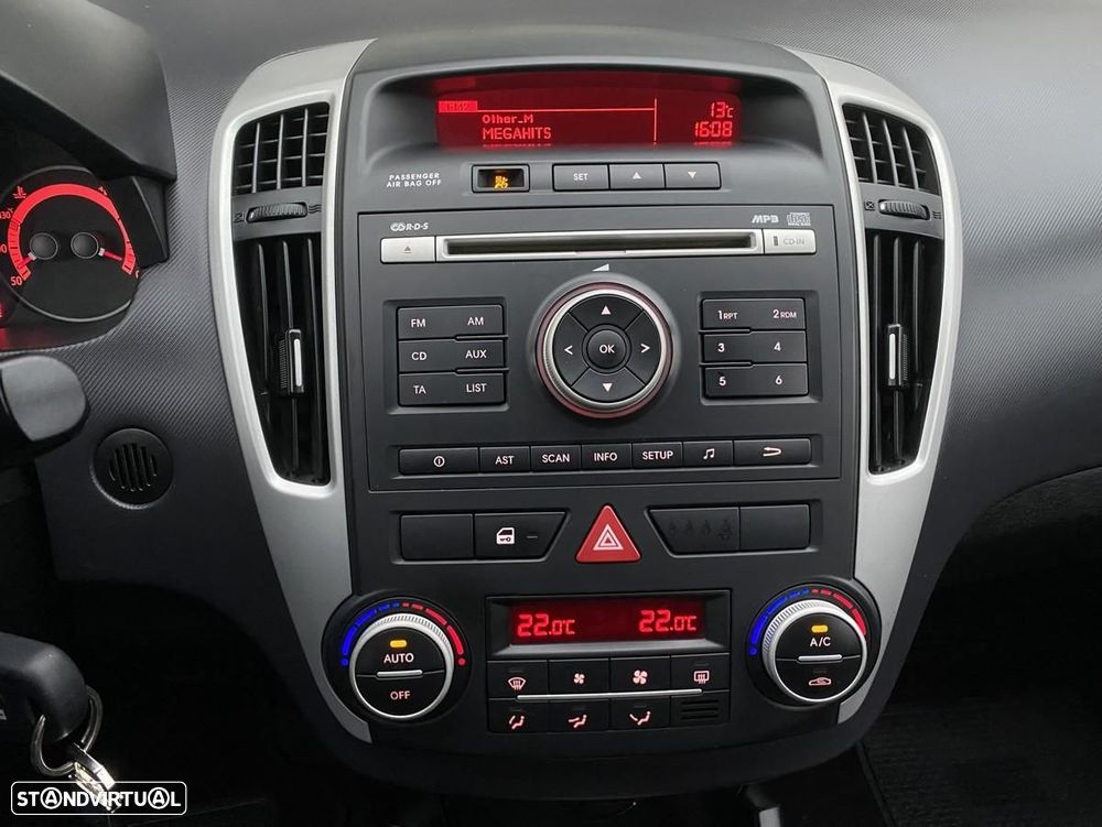 Kia Ceed SW 1.6 CRDi EX ISG - 11