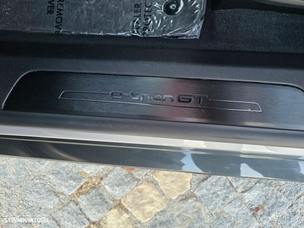 Audi e-tron GT quattro - 25