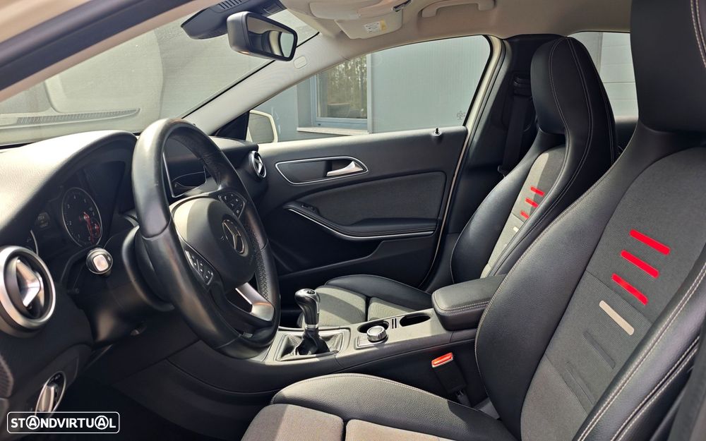 Mercedes-Benz A 180 d Urban - 11