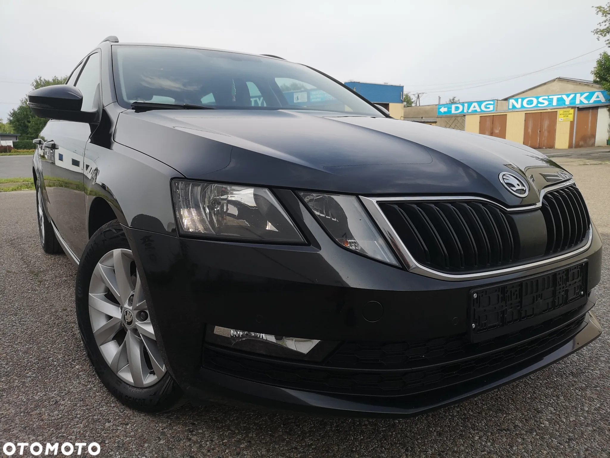 Skoda Octavia 1.6 TDI Ambition DSG - 6
