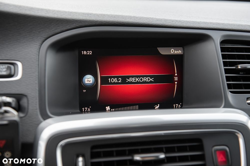 Volvo V60 D2 Kinetic - 21