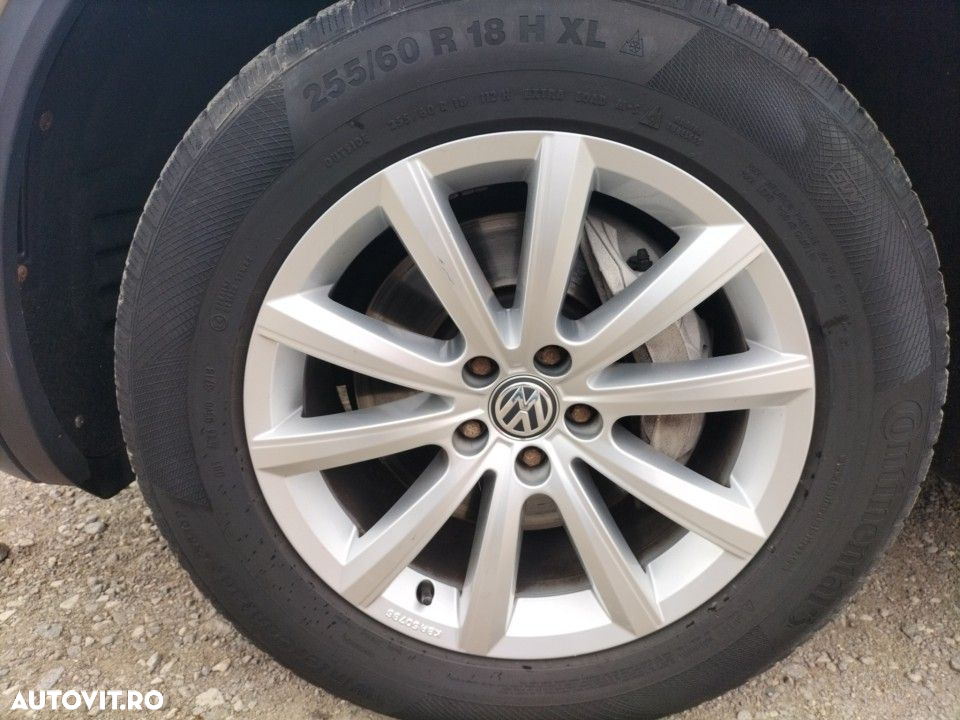 Volkswagen Touareg - 20