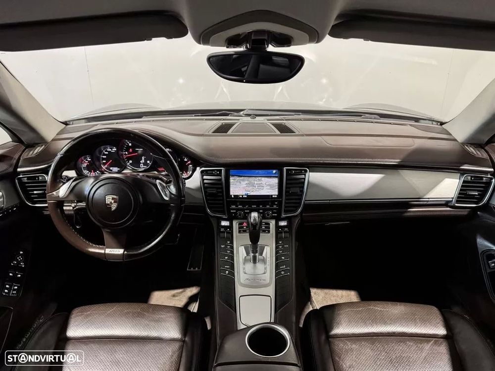 Porsche Panamera - 15