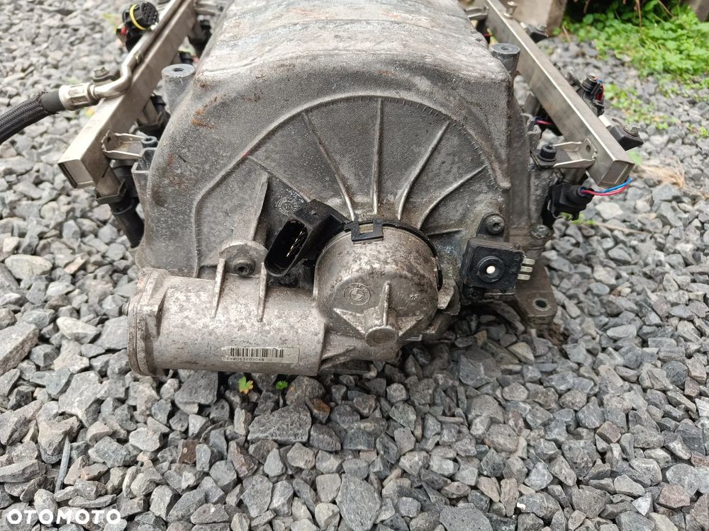 BMW E53 E60 E63 E65 E66 E67 4.4i N62 KOLEKTOR SSĄCY 7537882 722928 - 2