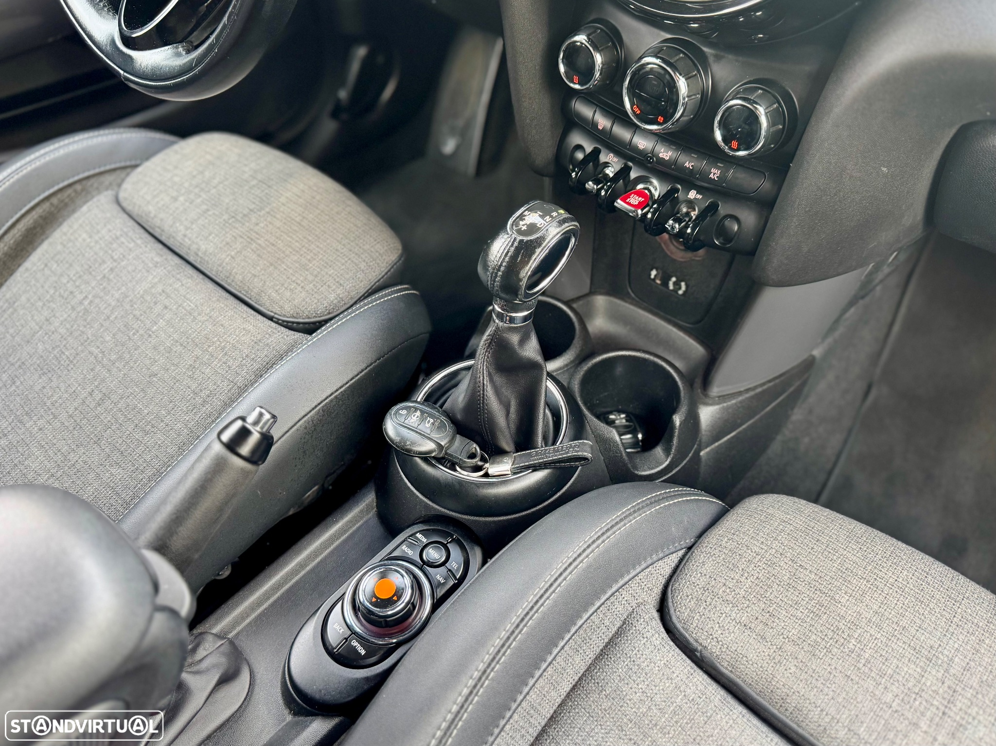 MINI Cabrio Cooper Aut. JCW - 9