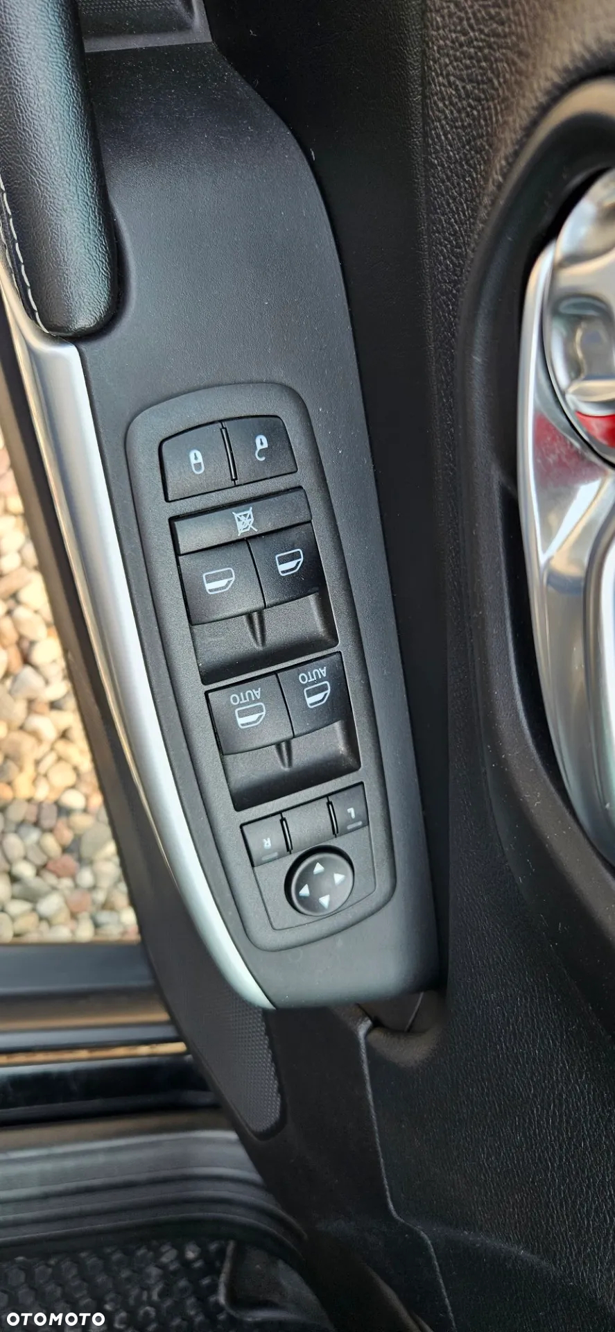 Jeep Cherokee - 15