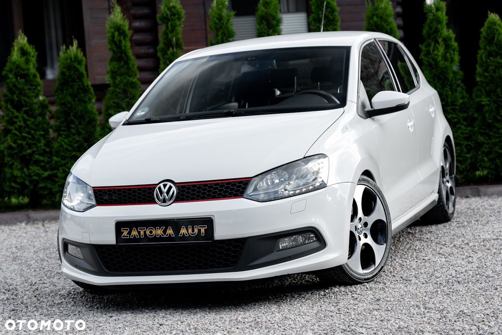 Volkswagen Polo - 1