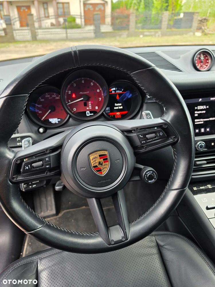 Porsche Macan T - 6