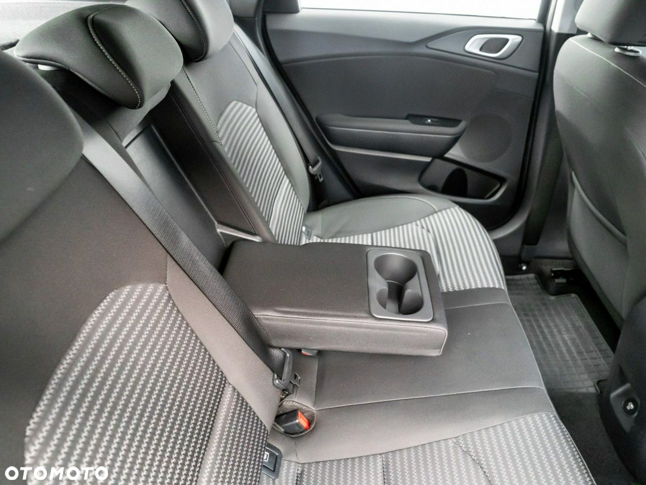 Kia Ceed 1.0 T-GDI M - 26
