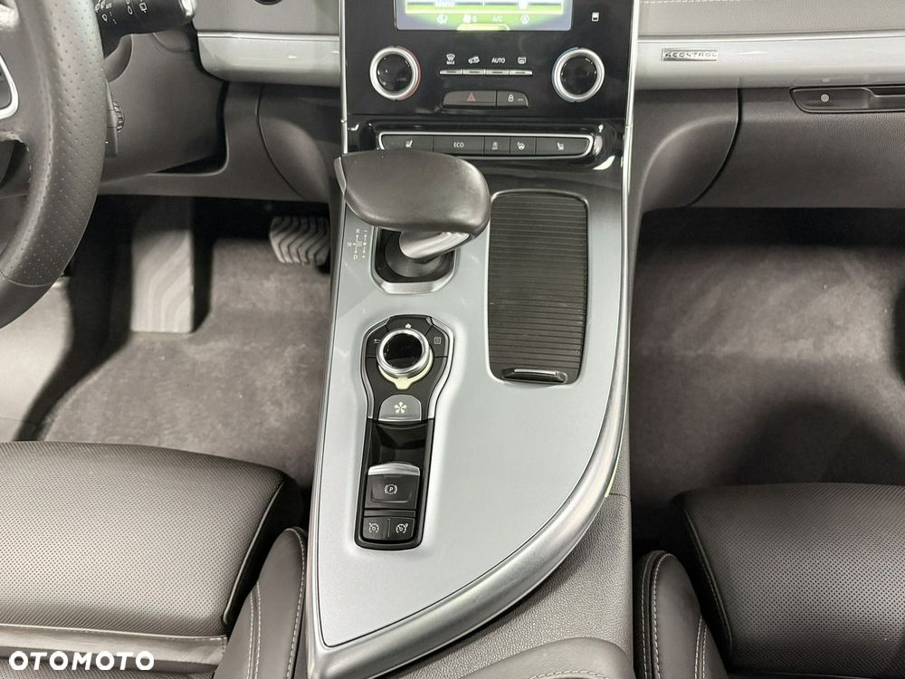 Renault Espace 1.6 dCi Energy Initiale Paris EDC - 25